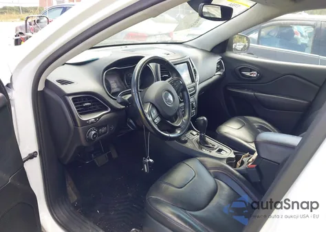 2019 Jeep Cherokee Trailhawk Elite 4X4 from USA, damaged, VIN 1C4PJMBX5KD216306